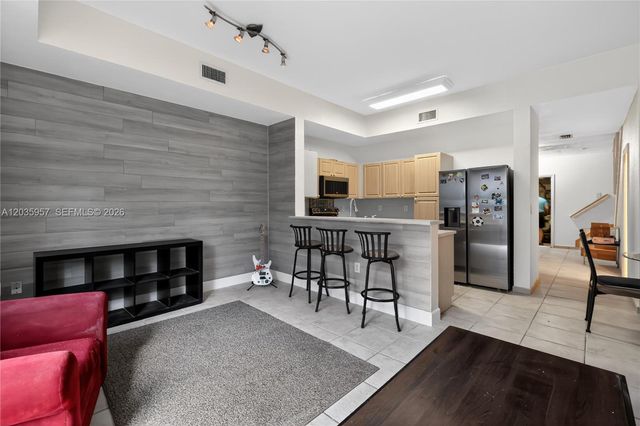 11042 NW 43rd Terrace, Doral, FL 33178