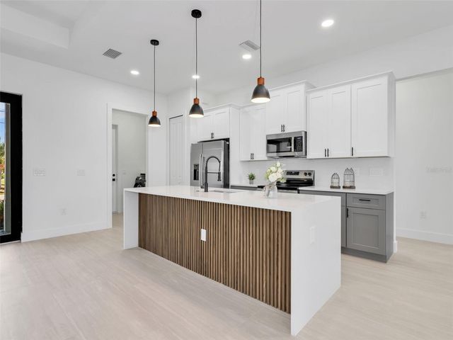 1505 NW 17TH STREET, Cape Coral, FL 33993