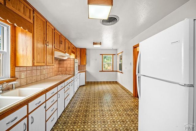 543 Henry Ave, Pueblo, CO 81005