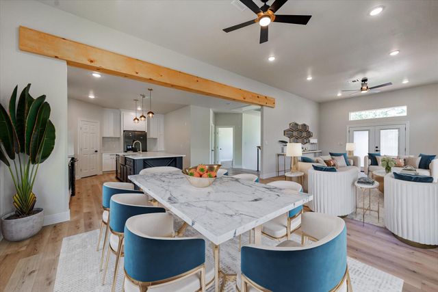 153 Bending Oaks Lane, Livingston, TX 77351