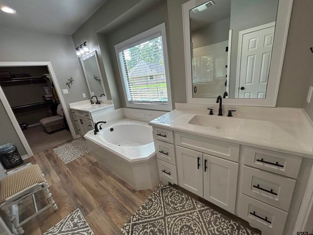 18707 Tree Top Lane, Flint, TX 75762