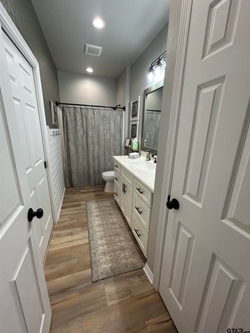 18707 Tree Top Lane, Flint, TX 75762