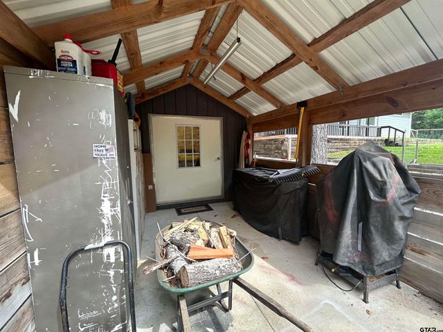 18707 Tree Top Lane, Flint, TX 75762