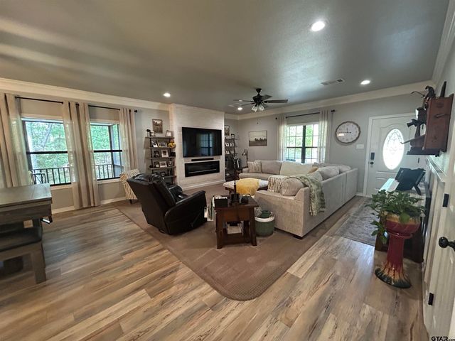 18707 Tree Top Lane, Flint, TX 75762
