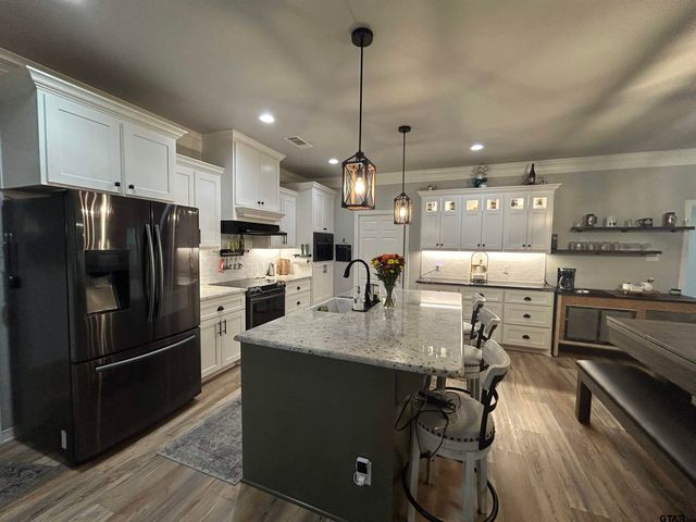 18707 Tree Top Lane, Flint, TX 75762