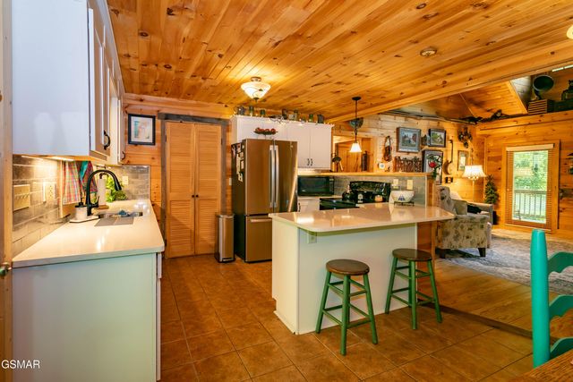 3803 Westwood Drive, Sevierville, TN 37862