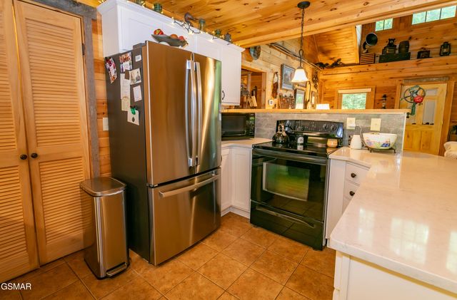 3803 Westwood Drive, Sevierville, TN 37862