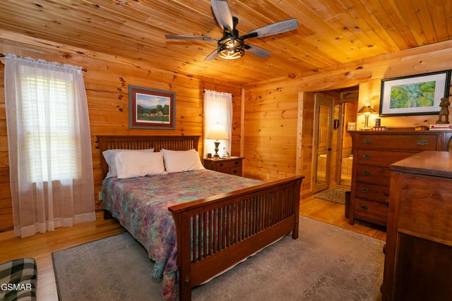 3803 Westwood Drive, Sevierville, TN 37862