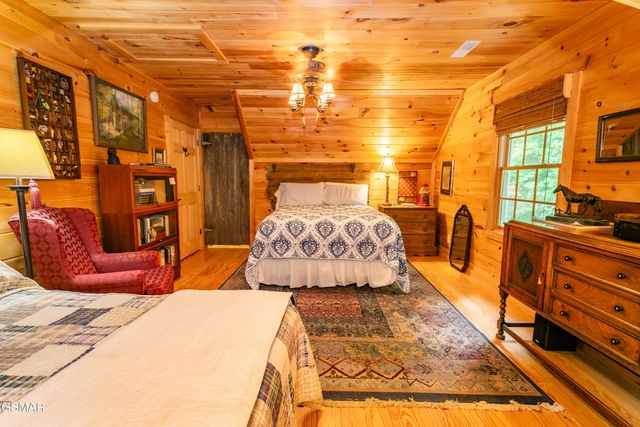 3803 Westwood Drive, Sevierville, TN 37862