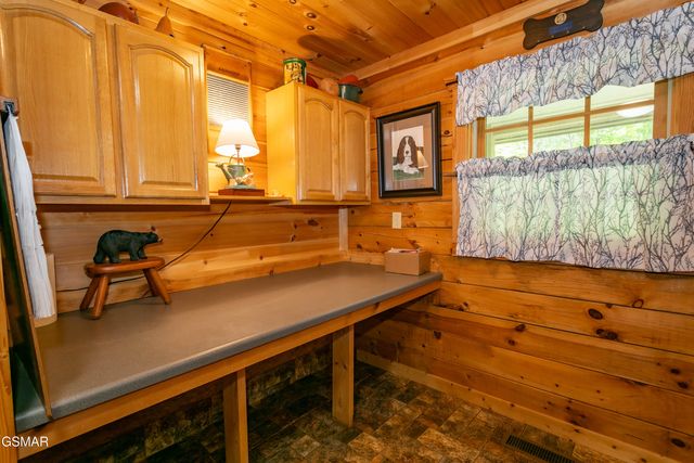 3803 Westwood Drive, Sevierville, TN 37862