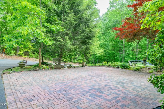 3803 Westwood Drive, Sevierville, TN 37862