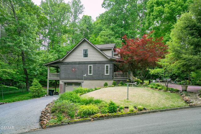 3803 Westwood Drive, Sevierville, TN 37862