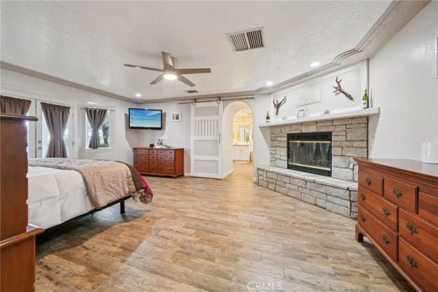 14388 Musgrave Road, Oak Hills, CA 92344