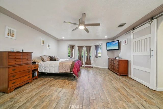 14388 Musgrave Road, Oak Hills, CA 92344