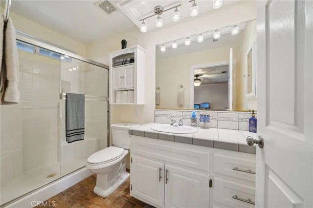 14388 Musgrave Road, Oak Hills, CA 92344