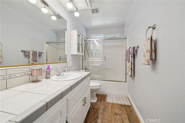 14388 Musgrave Road, Oak Hills, CA 92344