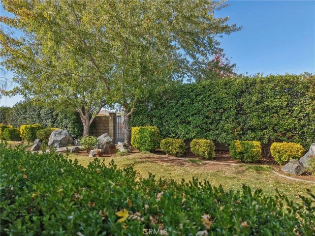 14388 Musgrave Road, Oak Hills, CA 92344