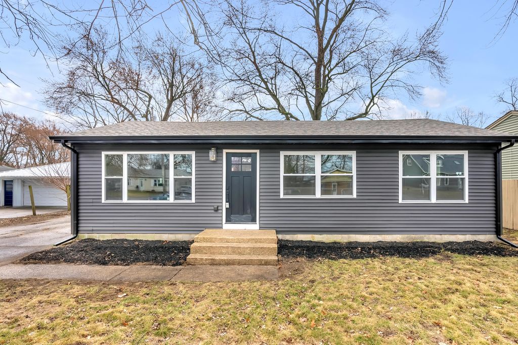 6091 Mulberry Avenue, Portage, IN 46368