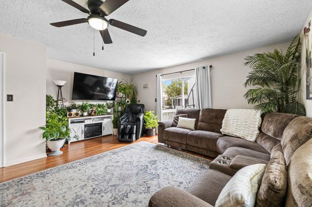 639 KITTENDALE, Middle River, MD 21220