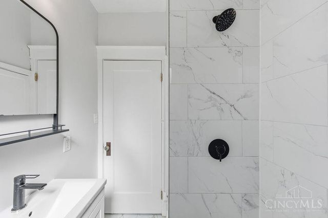 7324 Maple Avenue, Mt Healthy, OH 45231