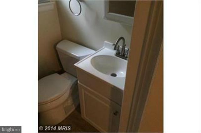 9616 SINGLETON DR, Bethesda, MD 20817