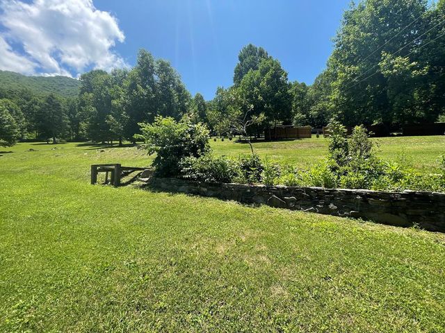 3400 Franks Creek, Robbinsville, NC 28771