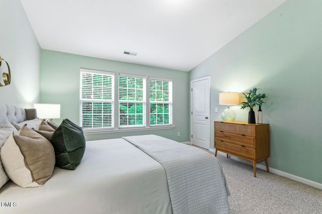 7612 Canvas Art Terrace, Raleigh, NC 27617