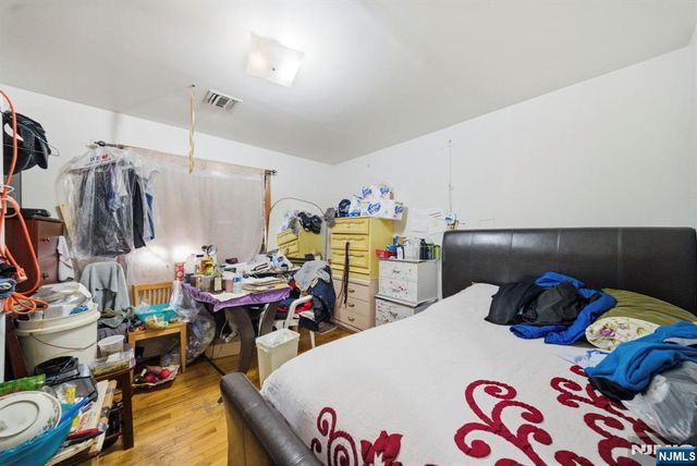 597 5th Street, Newark, NJ 07107