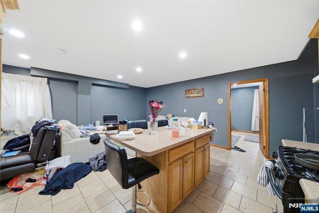 597 5th Street, Newark, NJ 07107