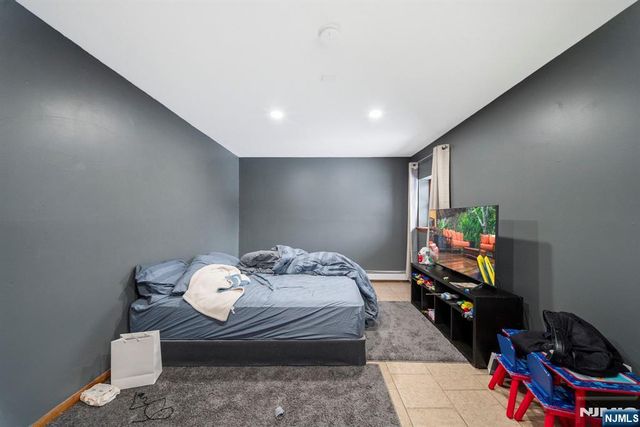 597 5th Street, Newark, NJ 07107