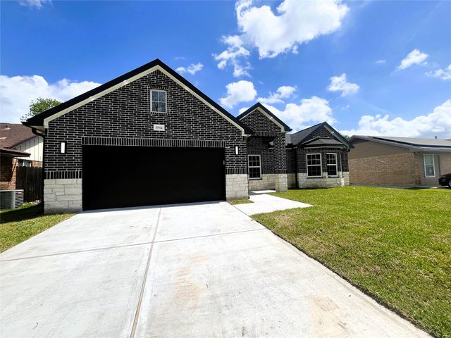 8914 Ivy Spring Lane, Houston, TX 77088