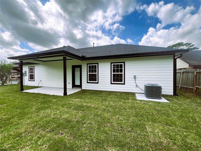 8914 Ivy Spring Lane, Houston, TX 77088