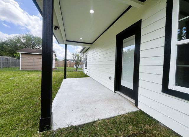 8914 Ivy Spring Lane, Houston, TX 77088