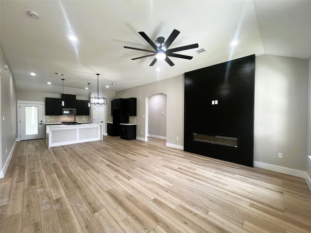 8914 Ivy Spring Lane, Houston, TX 77088