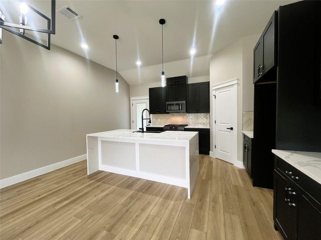 8914 Ivy Spring Lane, Houston, TX 77088