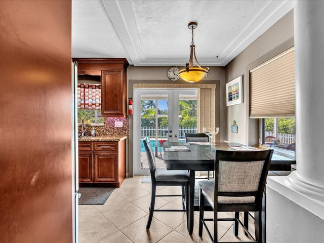 5180 SW 13th Street, Plantation, FL 33317