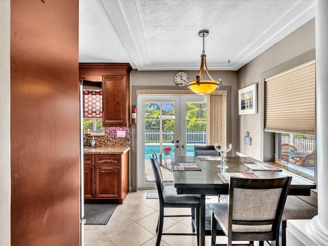 5180 SW 13th Street, Plantation, FL 33317