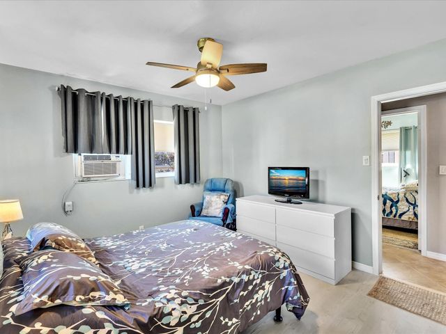 5180 SW 13th Street, Plantation, FL 33317