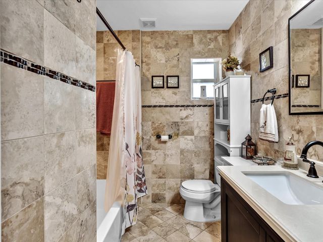 5180 SW 13th Street, Plantation, FL 33317