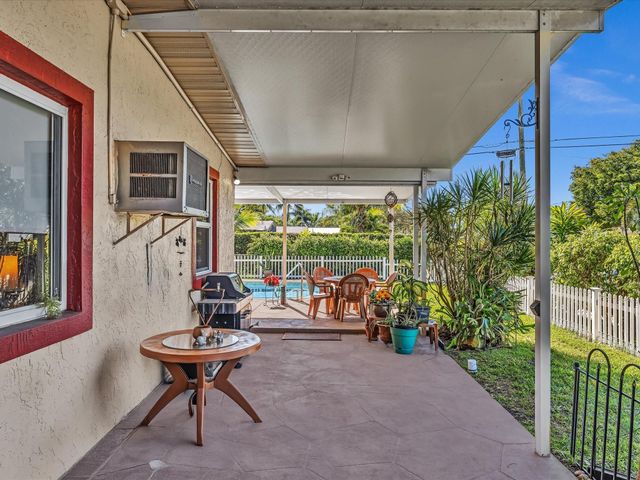 5180 SW 13th Street, Plantation, FL 33317