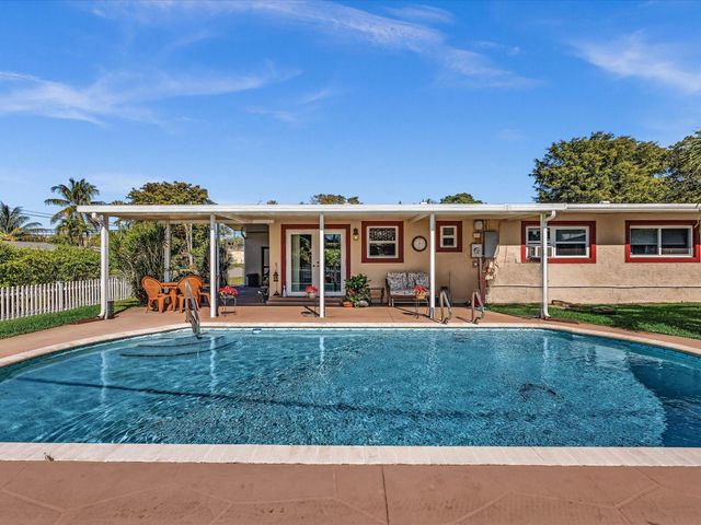 5180 SW 13th Street, Plantation, FL 33317