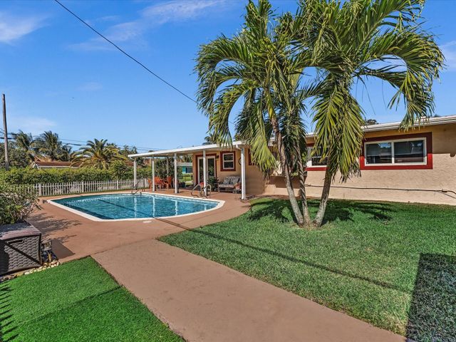 5180 SW 13th Street, Plantation, FL 33317