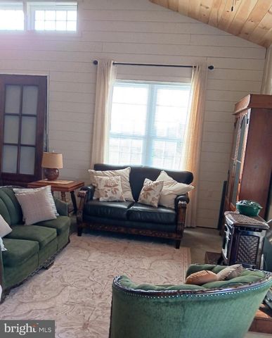 867 KIBLER RD, Quicksburg, VA 22847