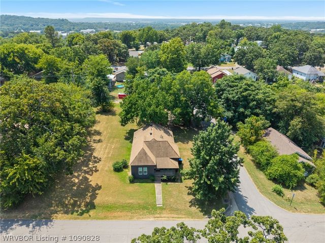 1700 W Street, Fort Smith, AR 72901