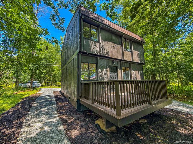 9 Lake Drive, Parksville, NY 12768