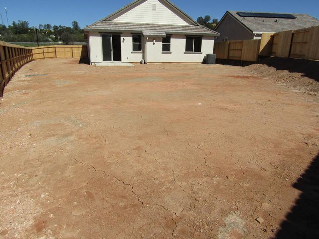 516 Bellflower Cir, Ione, CA 95640