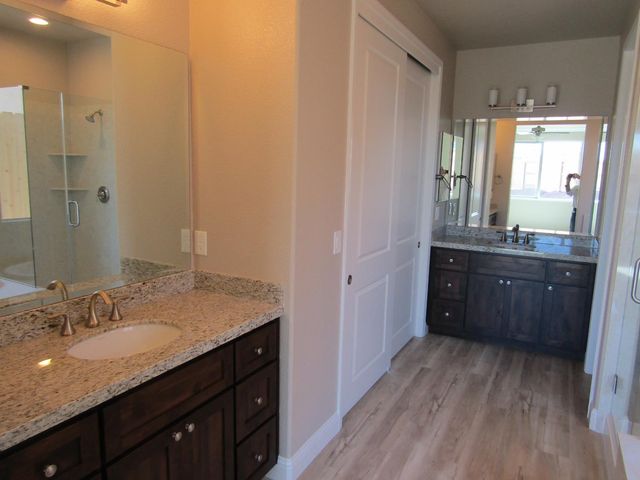 516 Bellflower Cir, Ione, CA 95640