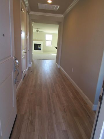 516 Bellflower Cir, Ione, CA 95640