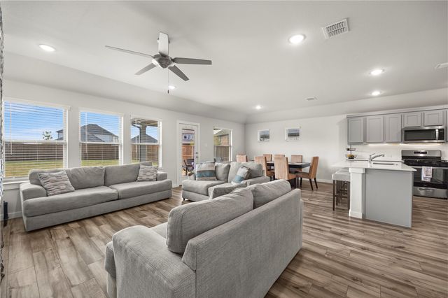 2826 Caroline Street, Royse City, TX 75189