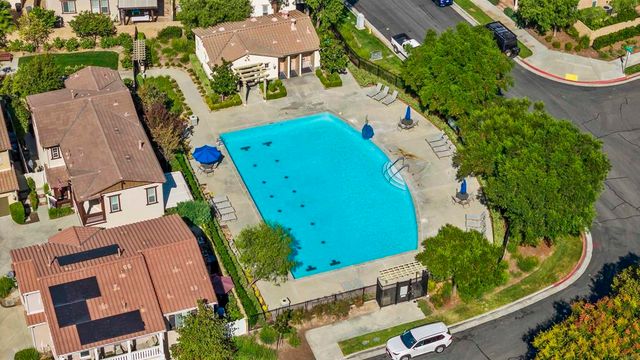 31937 Red Pine Way 80, Temecula, CA 92592